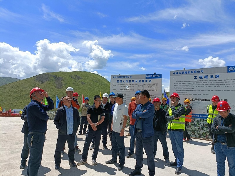 蓝海智装LGM312C拱锚台车助力同赛公路赛尔龙二号隧道建设
