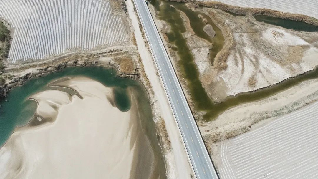 蓝海智装尉且沙漠公路